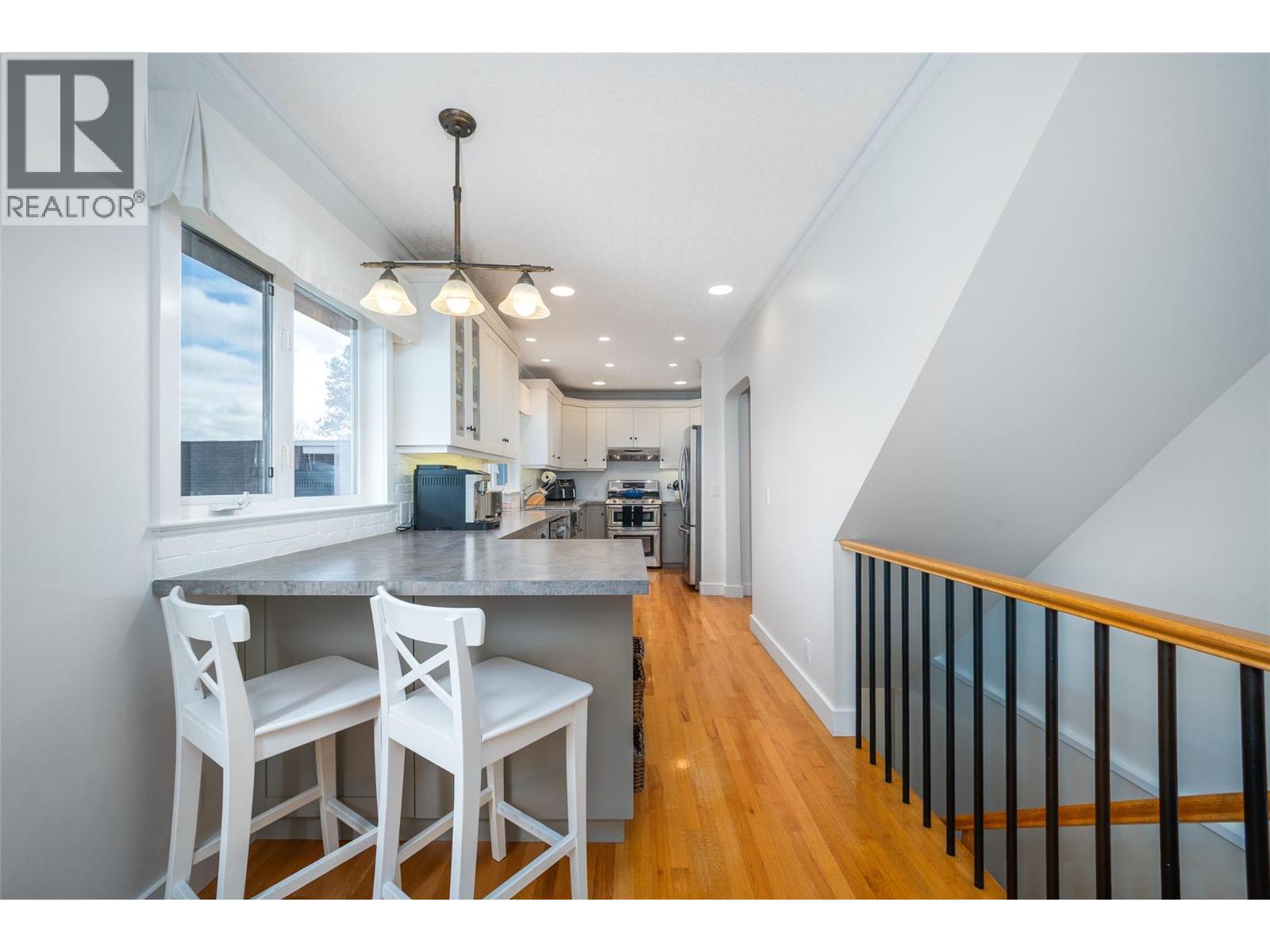 1150 Kelview Street, Kelowna, British Columbia  V1Y 3N8 - Photo 6 - 10375569