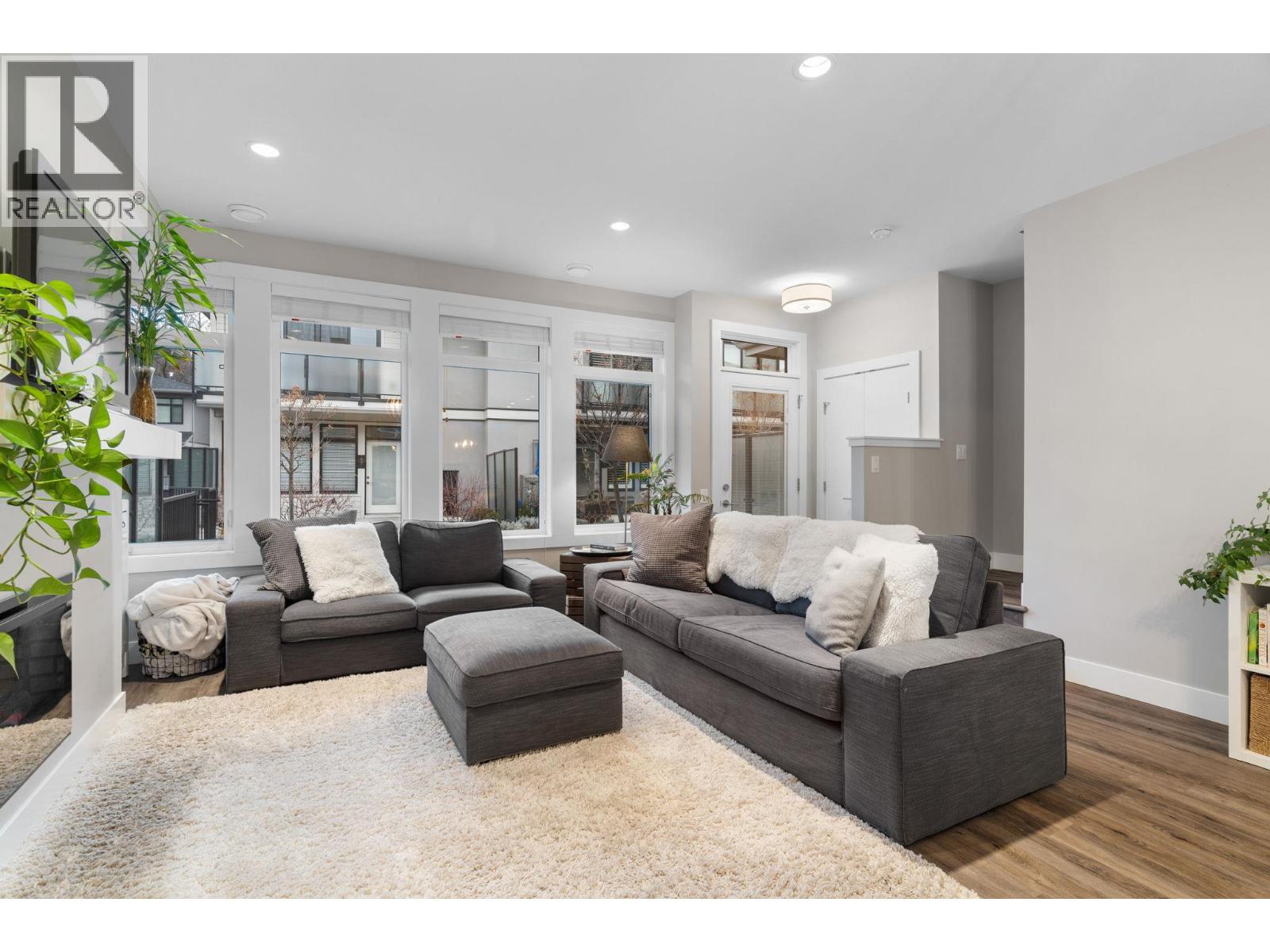 1102 Cameron Avenue Unit# 136, Kelowna, British Columbia  V1Y 0B2 - Photo 3 - 10375371