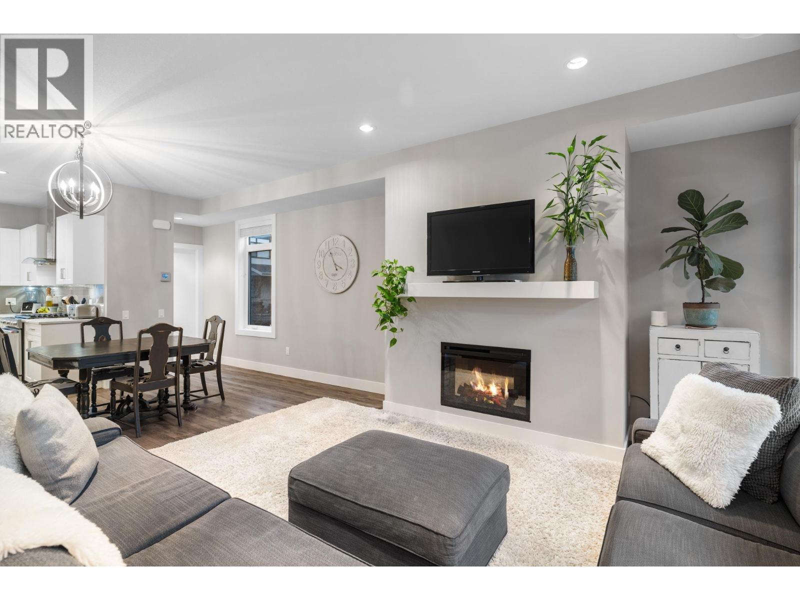 1102 Cameron Avenue Unit# 136, Kelowna, British Columbia  V1Y 0B2 - Photo 4 - 10375371