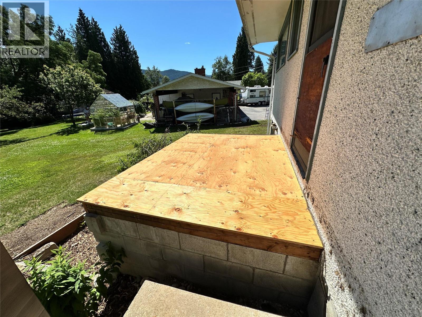 2629 9th Avenue, Castlegar, British Columbia  V1N 2Y9 - Photo 31 - 10374974