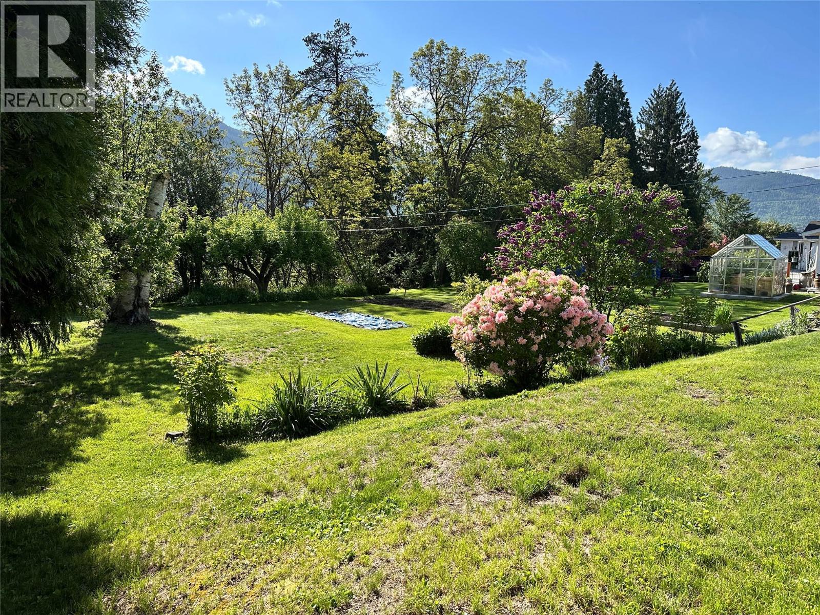 2629 9th Avenue, Castlegar, British Columbia  V1N 2Y9 - Photo 43 - 10374974