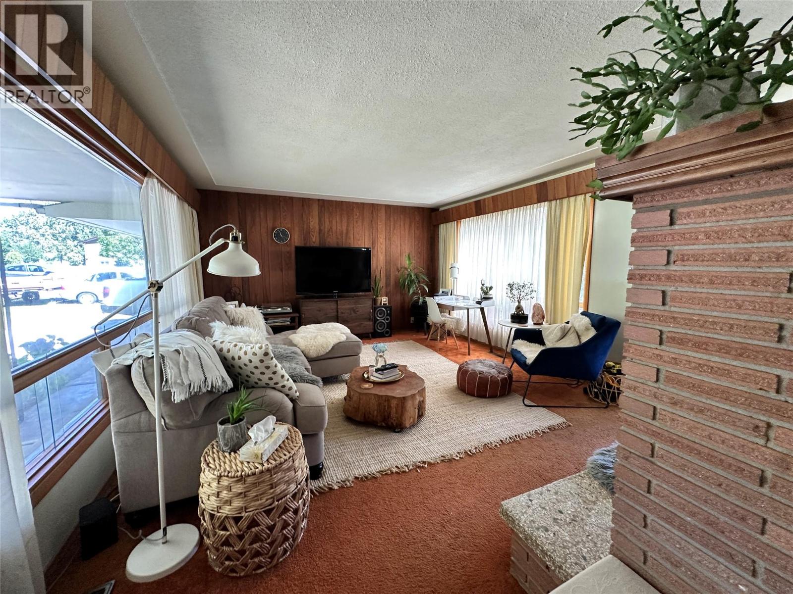 2629 9th Avenue, Castlegar, British Columbia  V1N 2Y9 - Photo 5 - 10374974