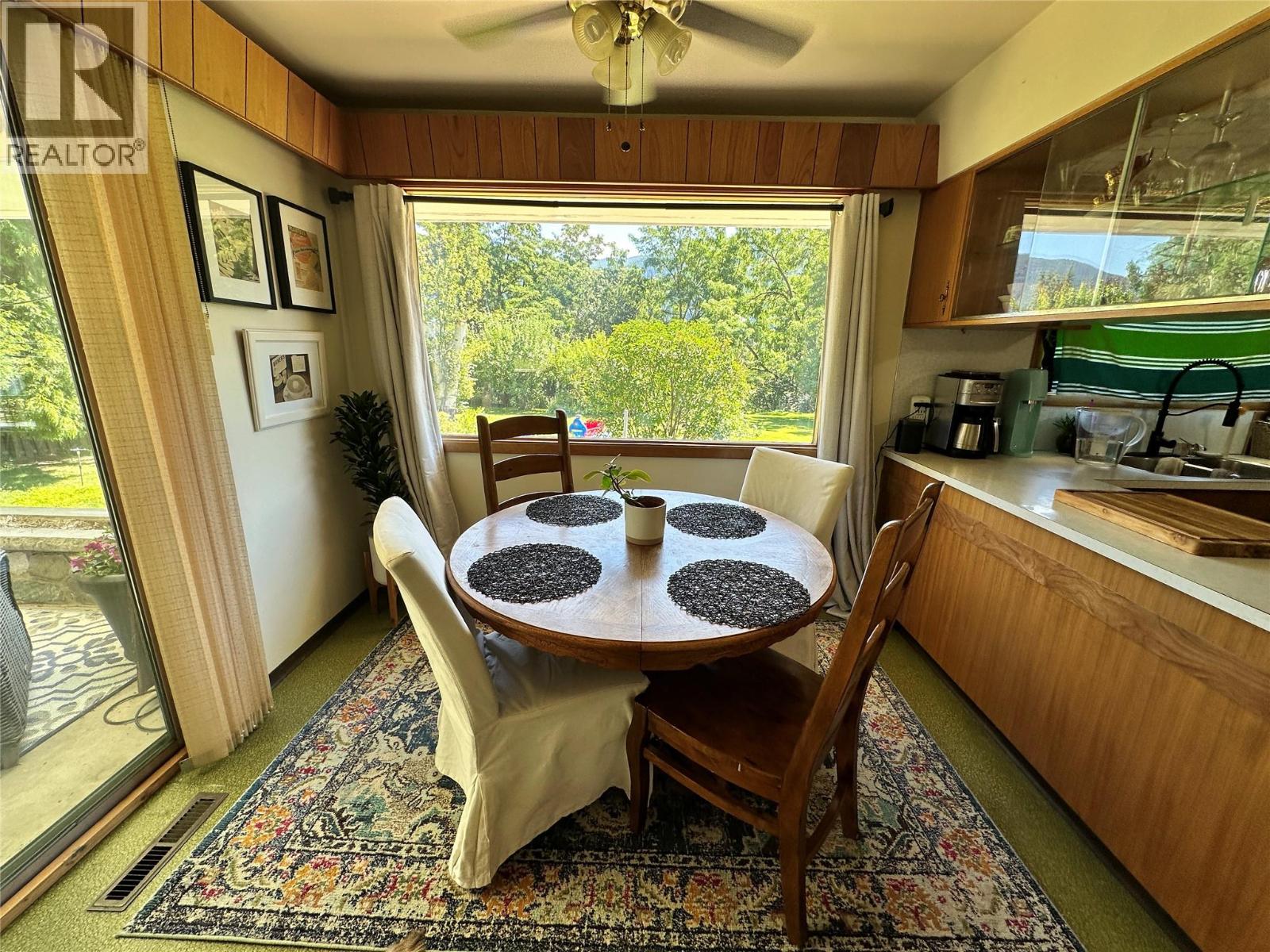 2629 9th Avenue, Castlegar, British Columbia  V1N 2Y9 - Photo 7 - 10374974