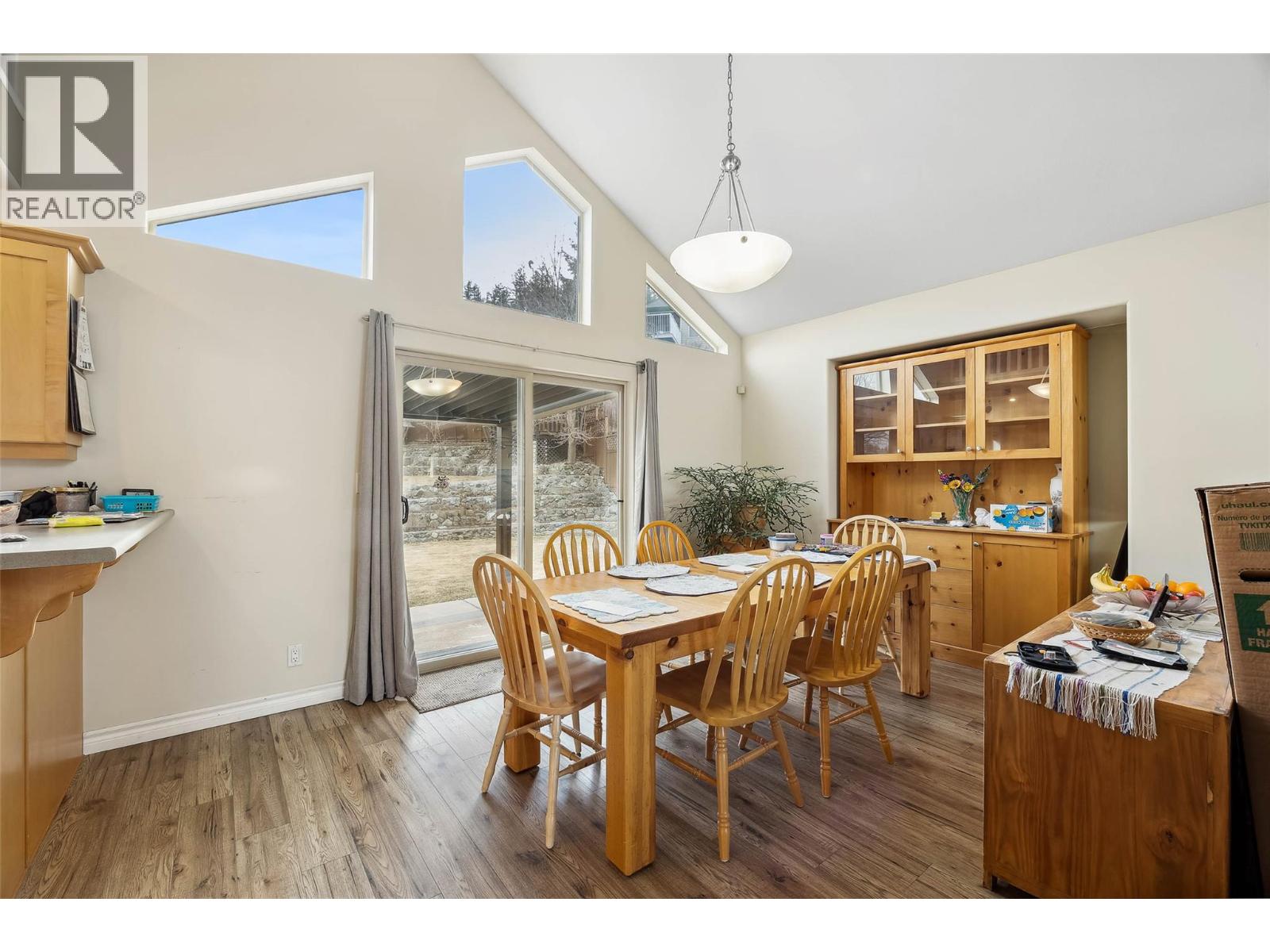 1925 Englemann Court, Kamloops, British Columbia  V1S 1X9 - Photo 11 - 10375634