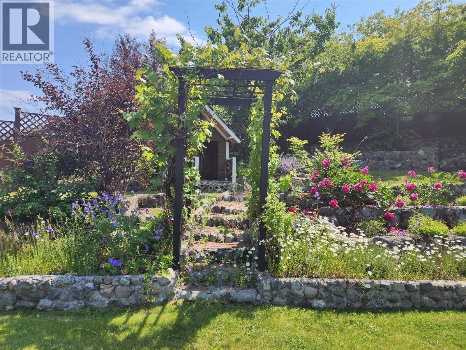 1925 Englemann Court, Kamloops, British Columbia  V1S 1X9 - Photo 35 - 10375634