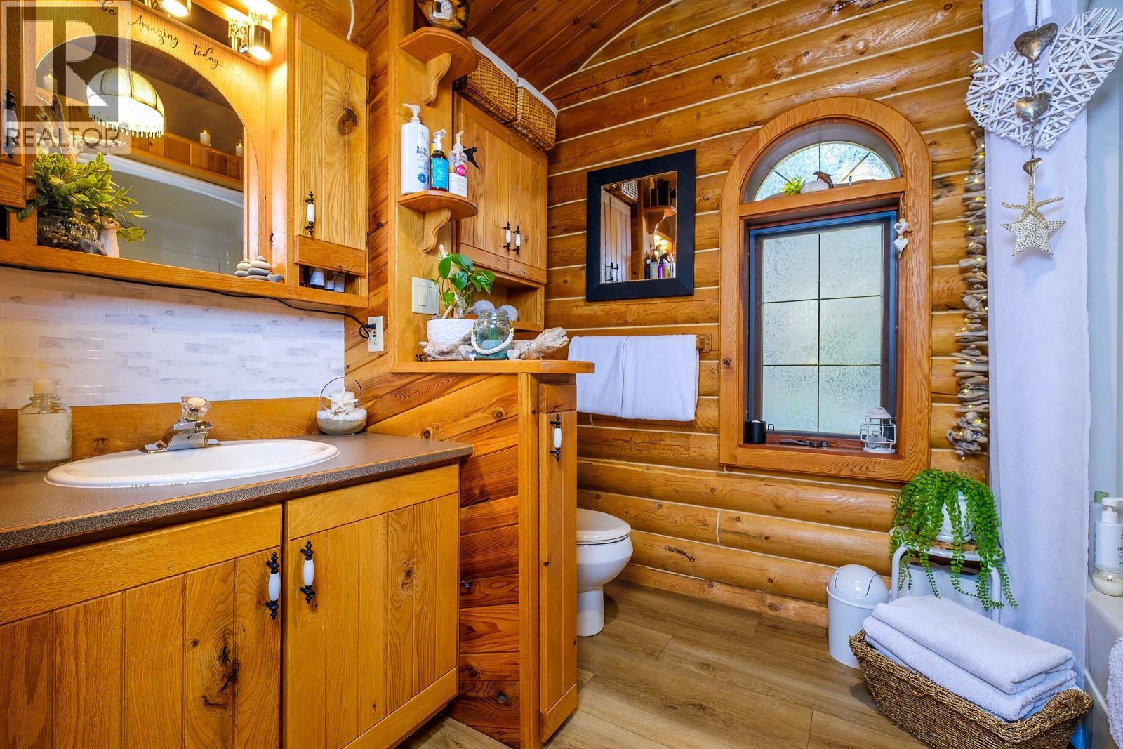 1851 Green Road, Fruitvale, British Columbia  V0G 1Y0 - Photo 28 - 10374914