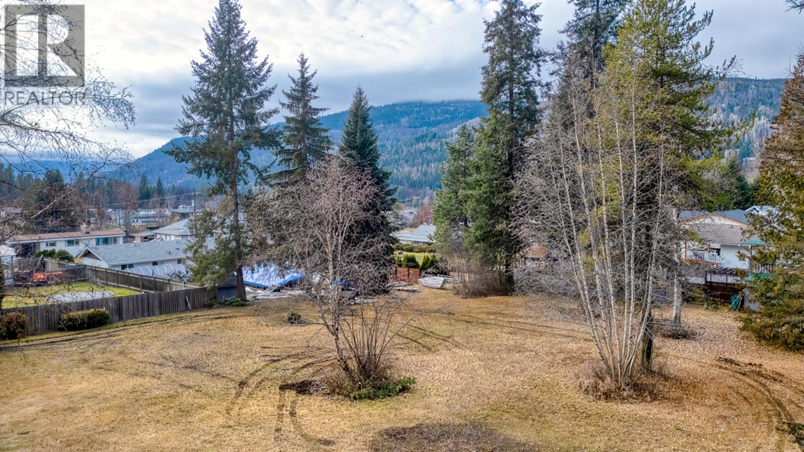 1851 Green Road, Fruitvale, British Columbia  V0G 1Y0 - Photo 55 - 10374914