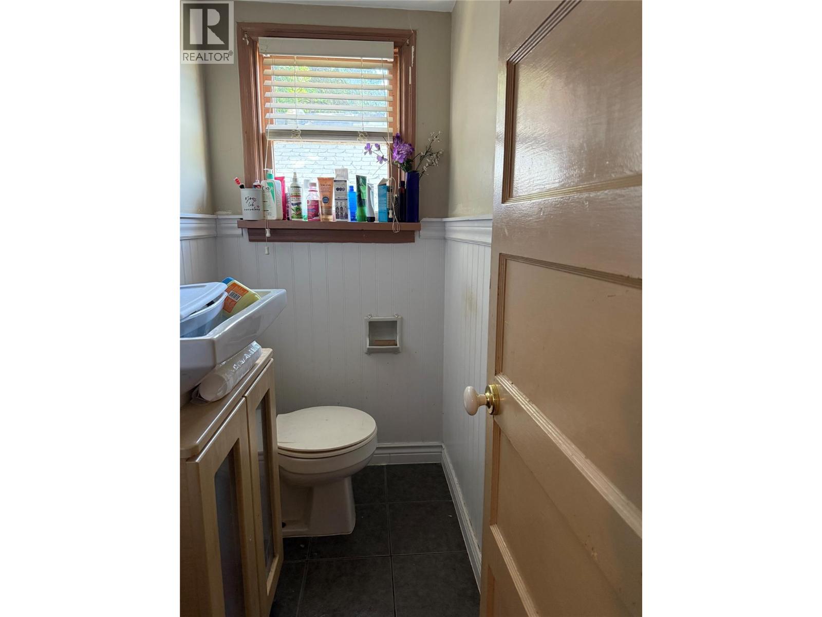 954 Glover Road, Trail, British Columbia  V1R 3J9 - Photo 20 - 10375645