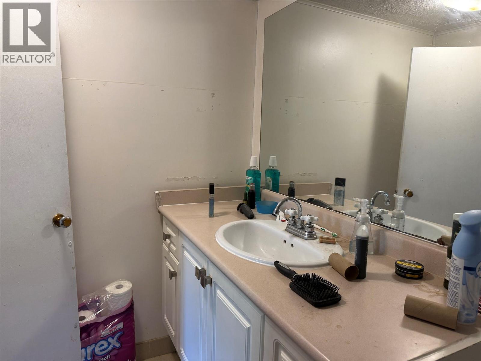 954 Glover Road, Trail, British Columbia  V1R 3J9 - Photo 35 - 10375645