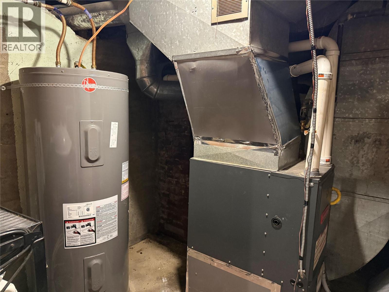 954 Glover Road, Trail, British Columbia  V1R 3J9 - Photo 36 - 10375645