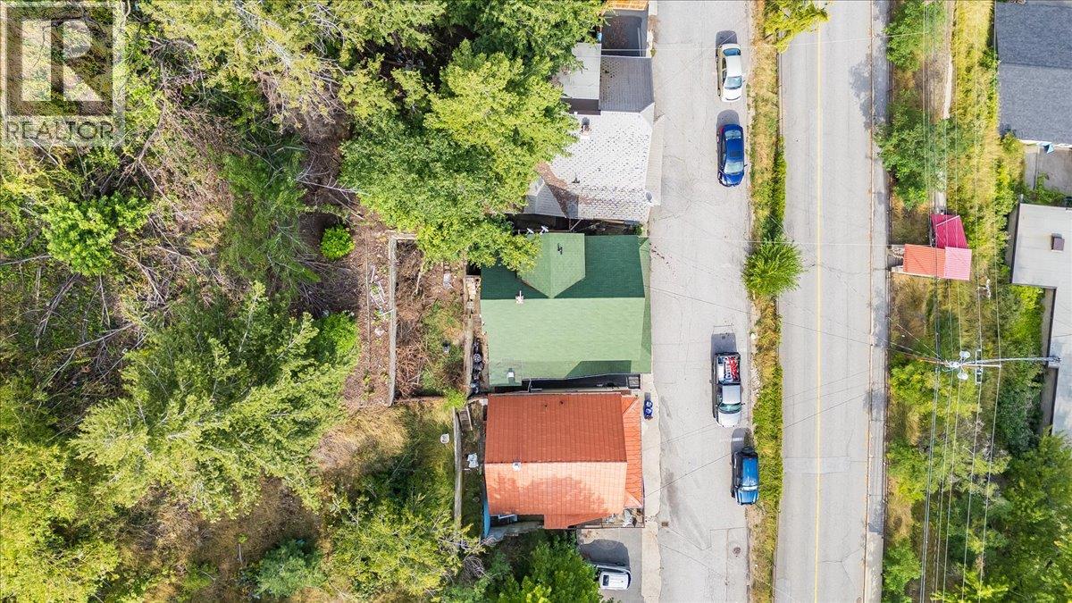 954 Glover Road, Trail, British Columbia  V1R 3J9 - Photo 39 - 10375645