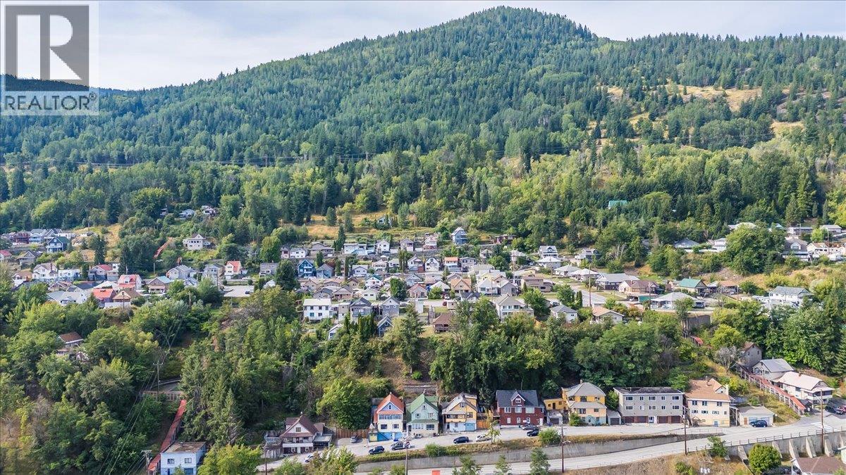 954 Glover Road, Trail, British Columbia  V1R 3J9 - Photo 41 - 10375645