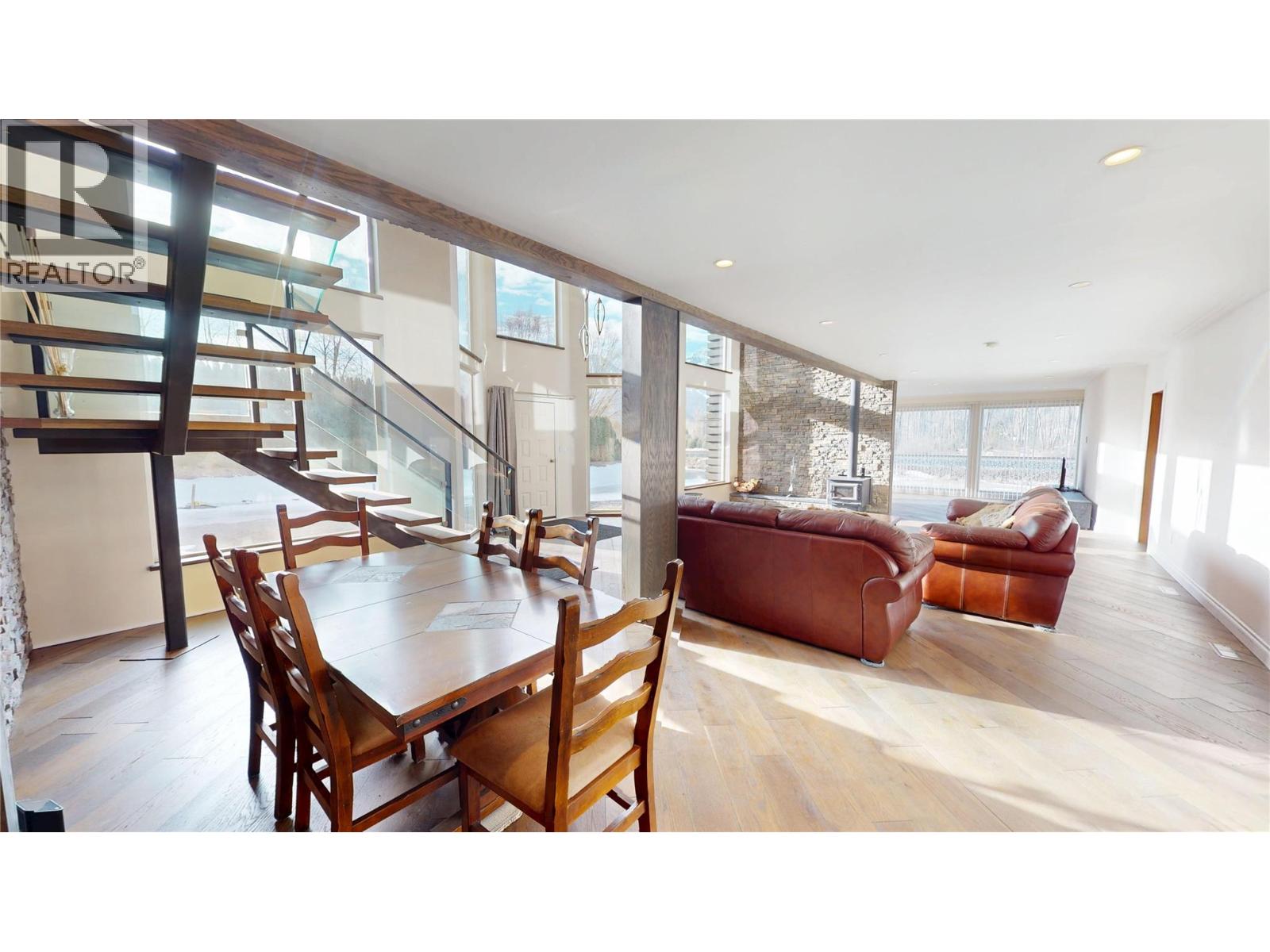 3982 Mcgiverin Road, Fernie, British Columbia  V0B 1M4 - Photo 10 - 10375535