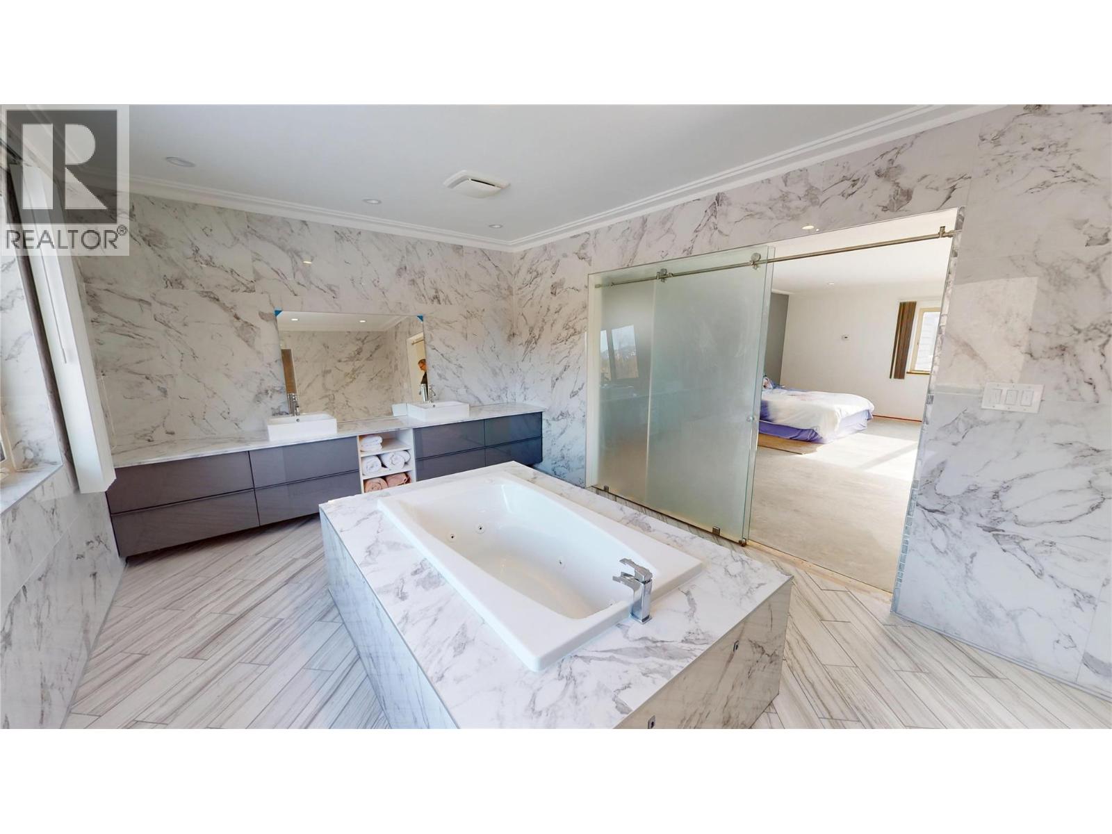 3982 Mcgiverin Road, Fernie, British Columbia  V0B 1M4 - Photo 31 - 10375535