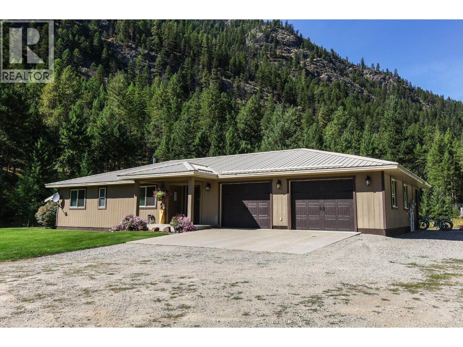 3437 Blythe-Rhone Road, Westbridge, British Columbia  V0H 1Y0 - Photo 7 - 10375276