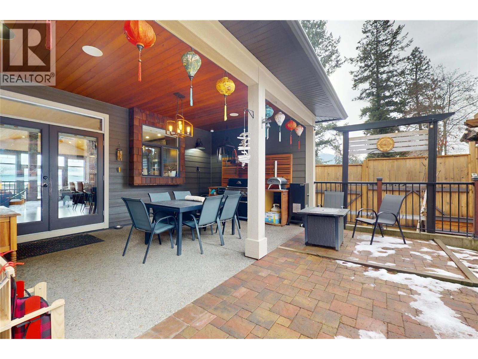 2058 Grandview Avenue, Lumby, British Columbia  V0E 2G0 - Photo 37 - 10373972