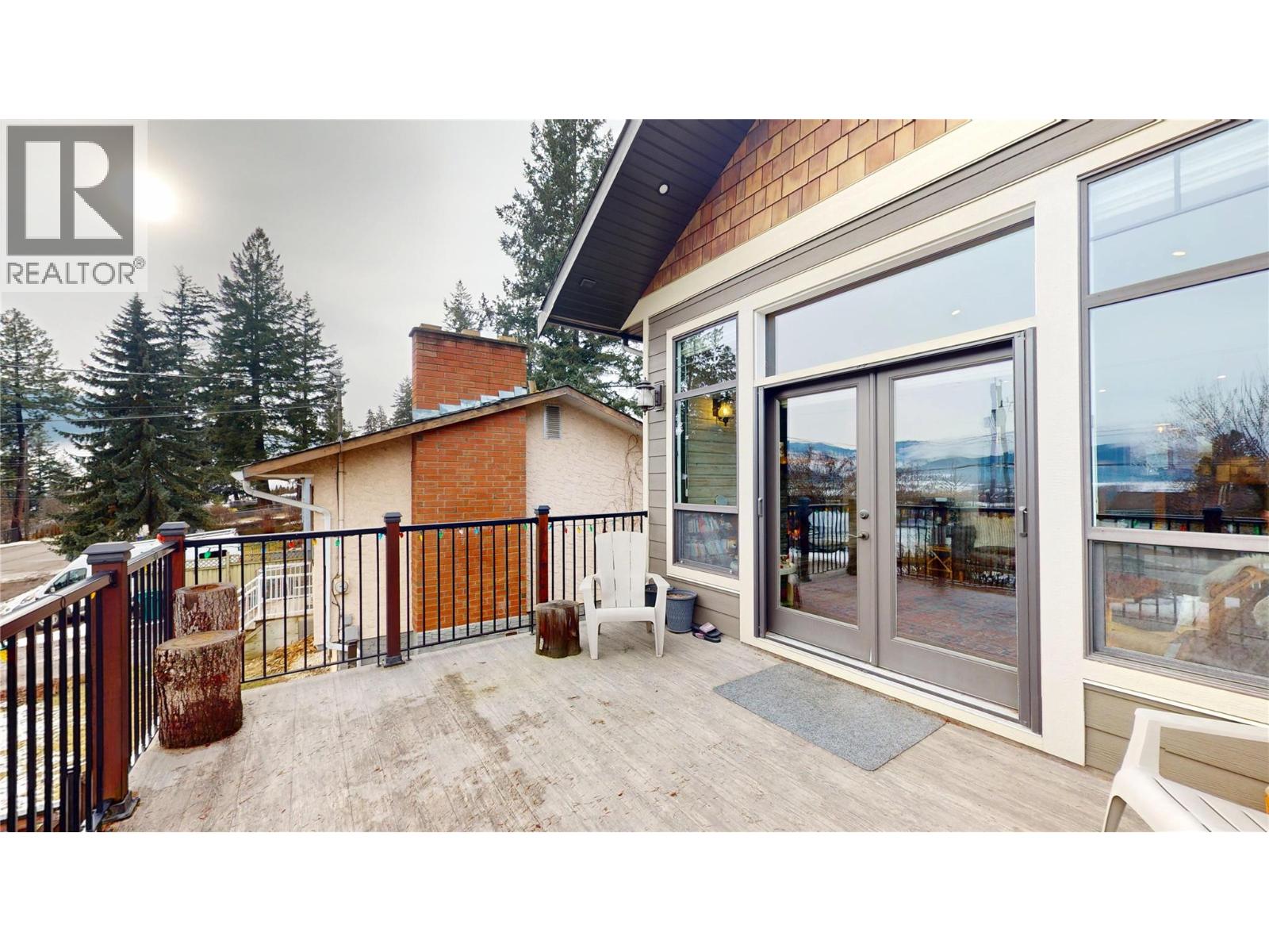 2058 Grandview Avenue, Lumby, British Columbia  V0E 2G0 - Photo 40 - 10373972