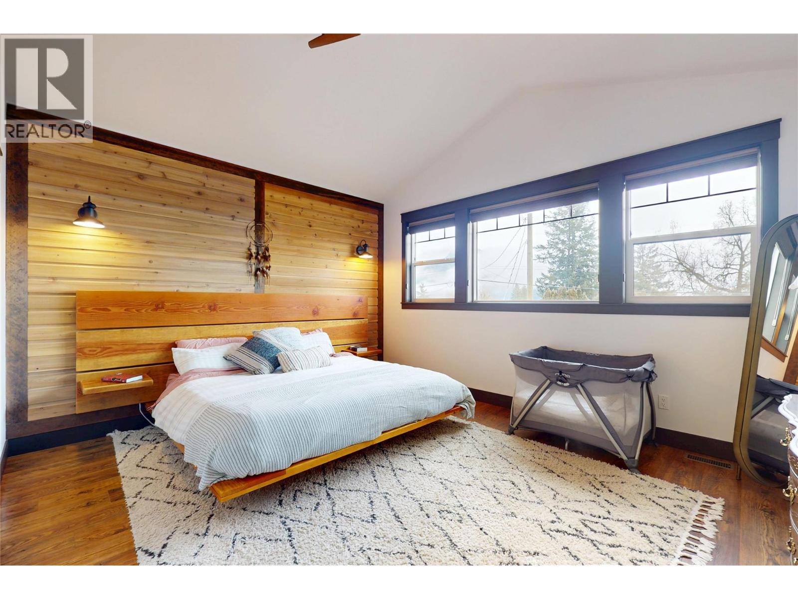 2058 Grandview Avenue, Lumby, British Columbia  V0E 2G0 - Photo 42 - 10373972