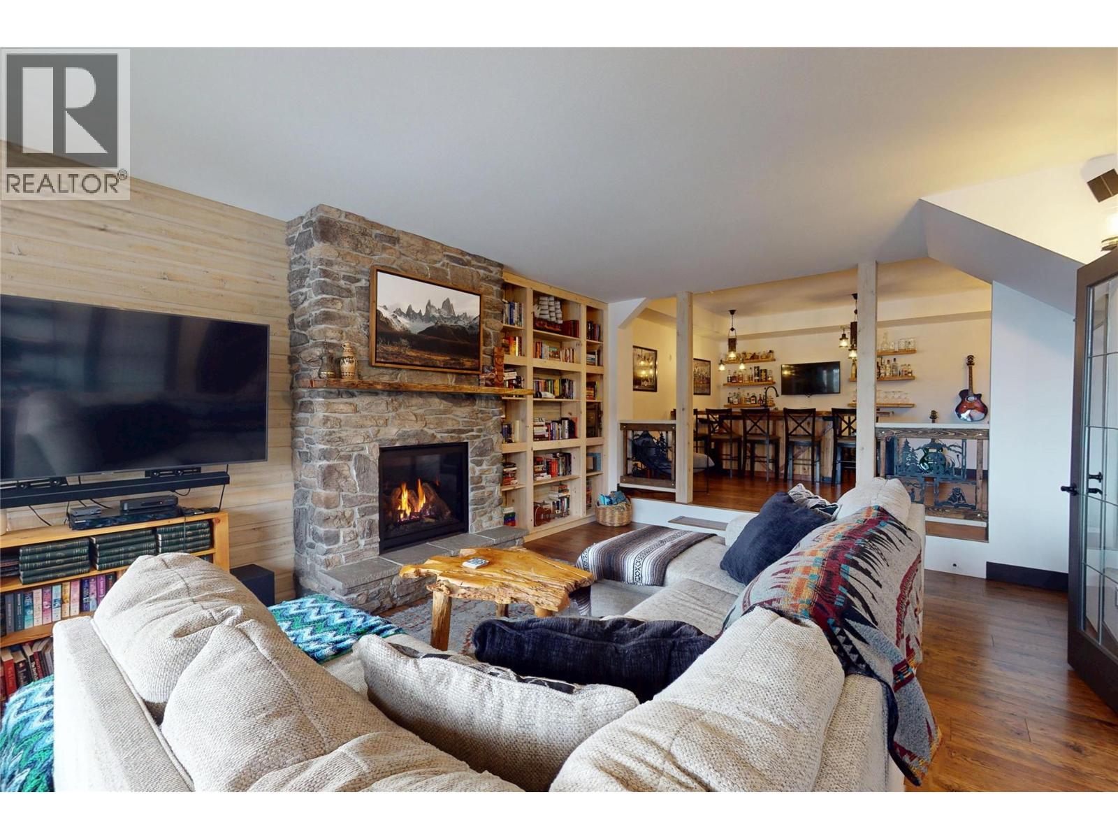 2058 Grandview Avenue, Lumby, British Columbia  V0E 2G0 - Photo 68 - 10373972