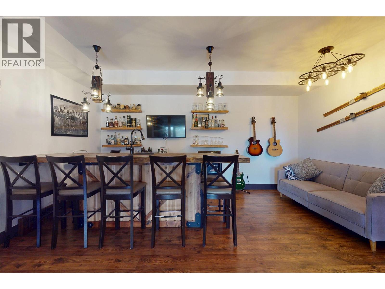 2058 Grandview Avenue, Lumby, British Columbia  V0E 2G0 - Photo 73 - 10373972