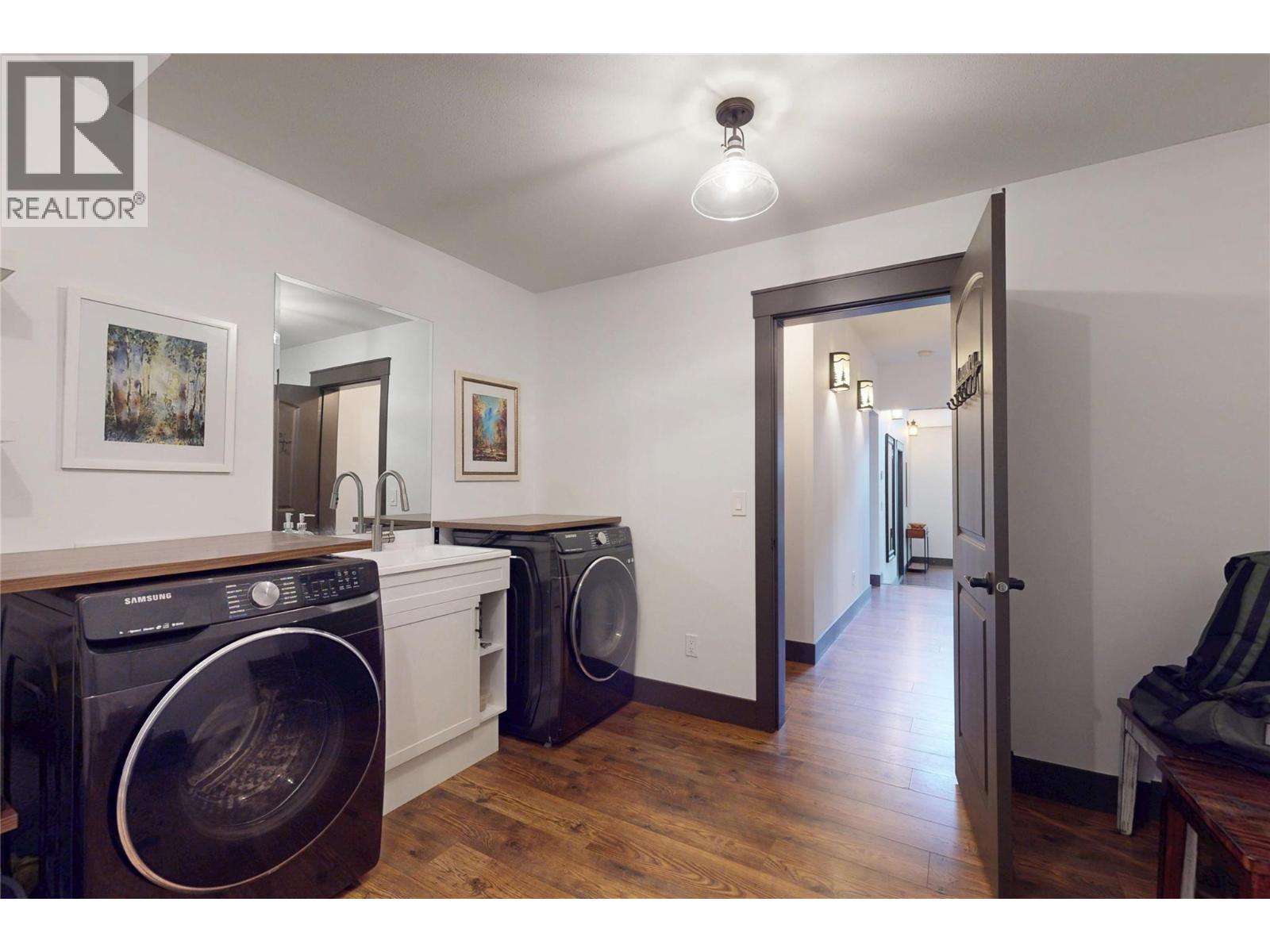 2058 Grandview Avenue, Lumby, British Columbia  V0E 2G0 - Photo 79 - 10373972