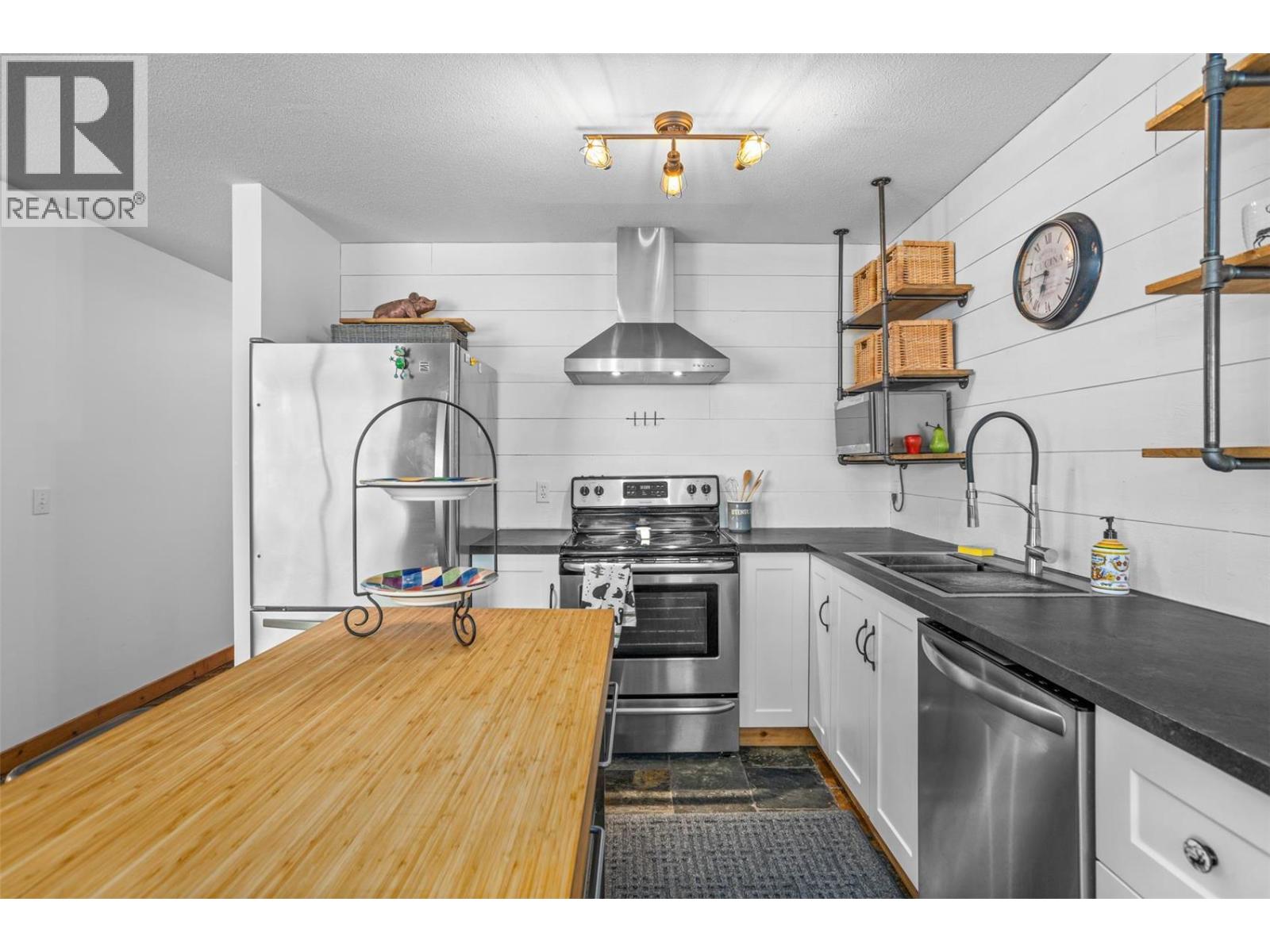 40 Kettle View Road Unit# 437f, Big White, British Columbia  V1P 1P3 - Photo 13 - 10375664