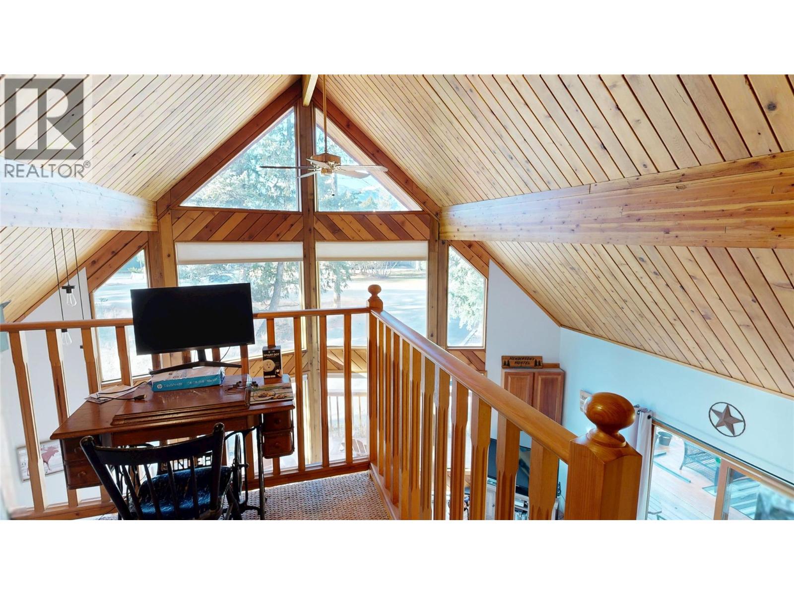 1086 Scenic Place, Windermere, British Columbia  V0B 2L1 - Photo 11 - 10375660