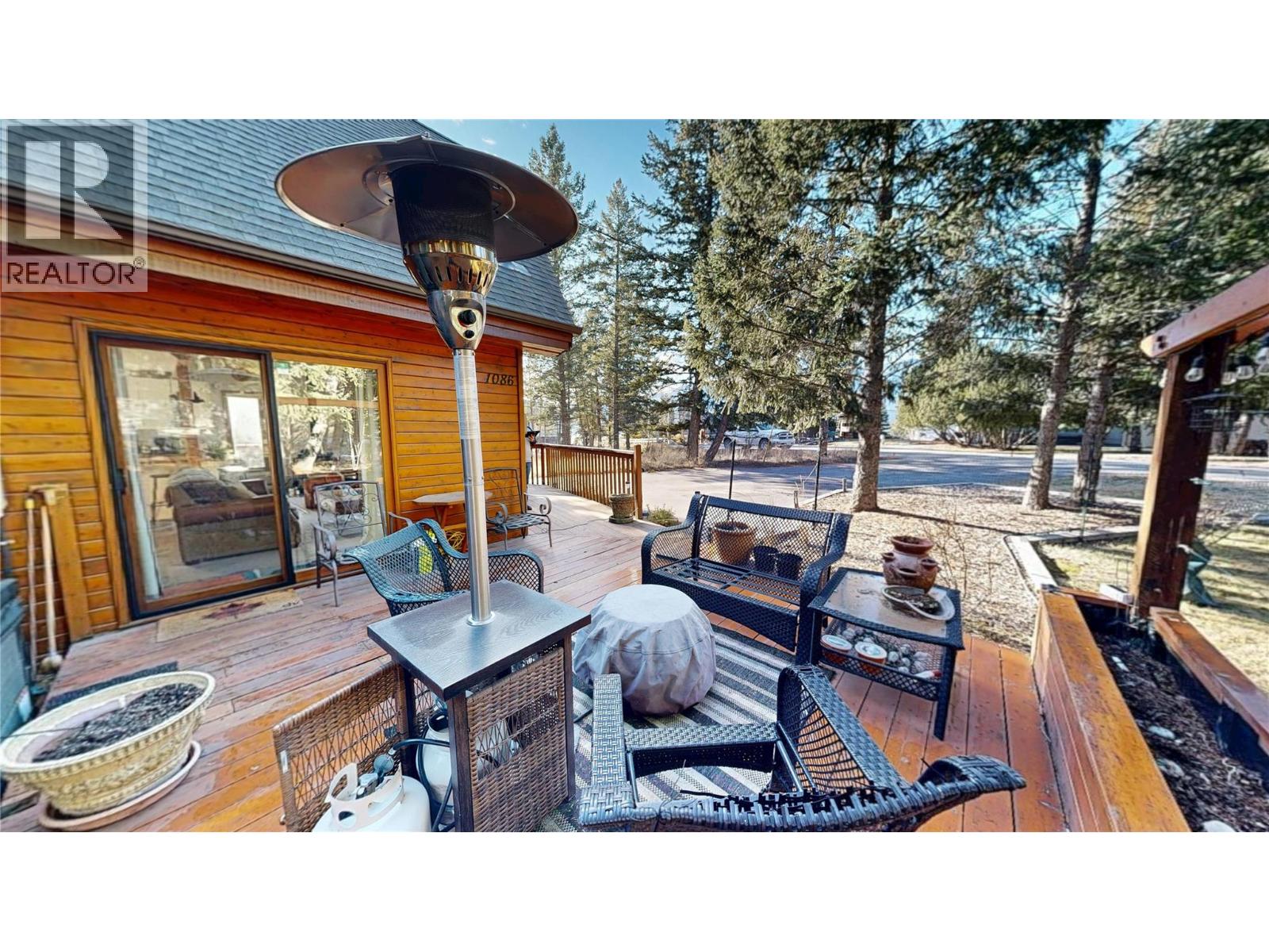 1086 Scenic Place, Windermere, British Columbia  V0B 2L1 - Photo 17 - 10375660