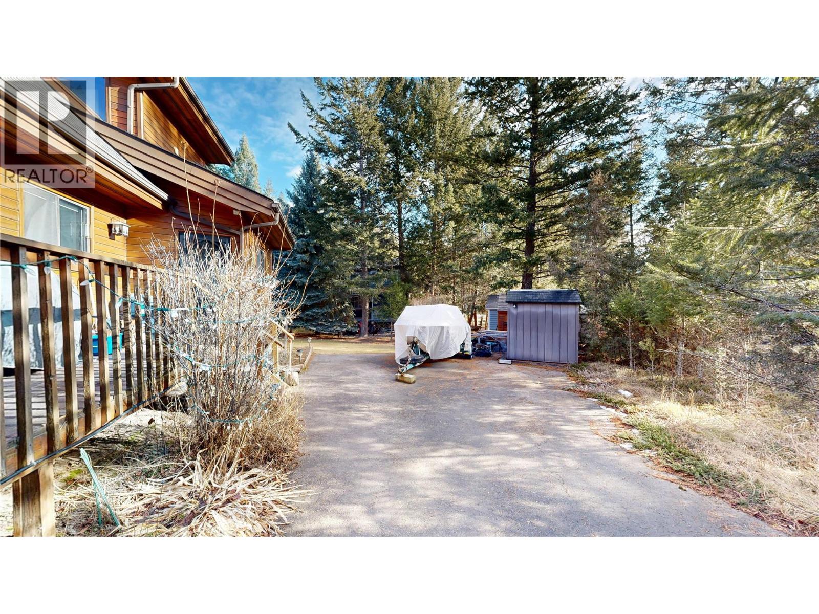 1086 Scenic Place, Windermere, British Columbia  V0B 2L1 - Photo 21 - 10375660