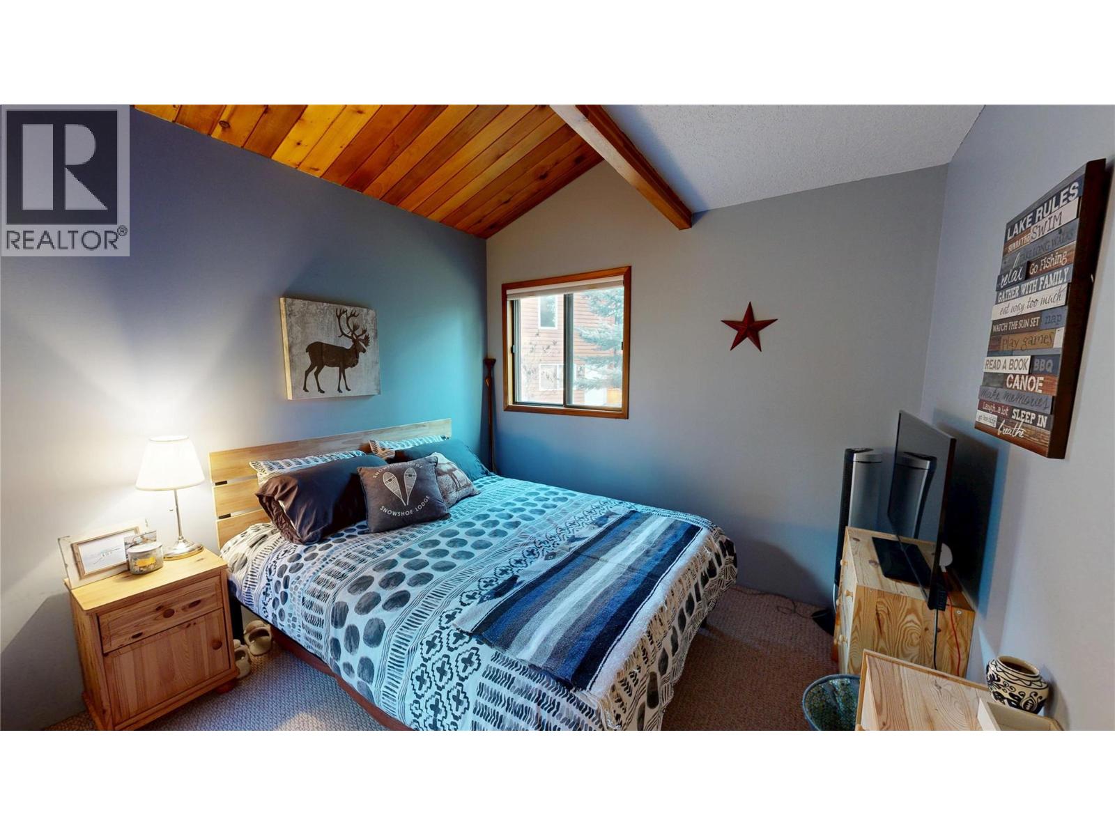 1086 Scenic Place, Windermere, British Columbia  V0B 2L1 - Photo 7 - 10375660