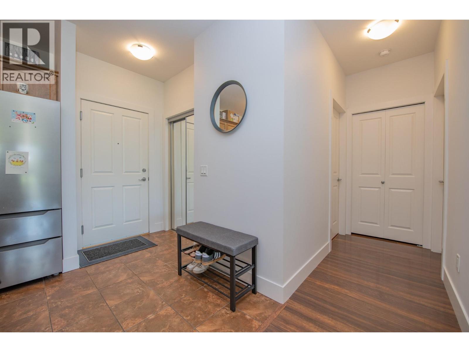 2532 Shoreline Drive Unit# 305, Lake Country, British Columbia  V4V 2R6 - Photo 4 - 10375236