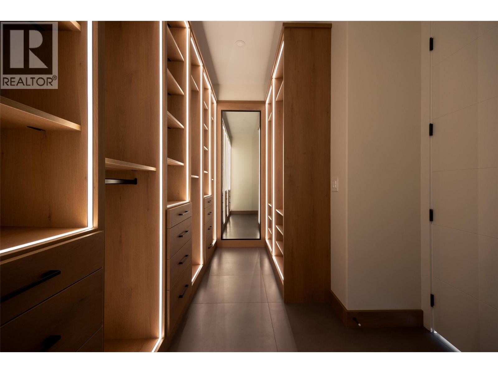 979 Loseth Drive, Kelowna, British Columbia  V1P 0A1 - Photo 24 - 10374204