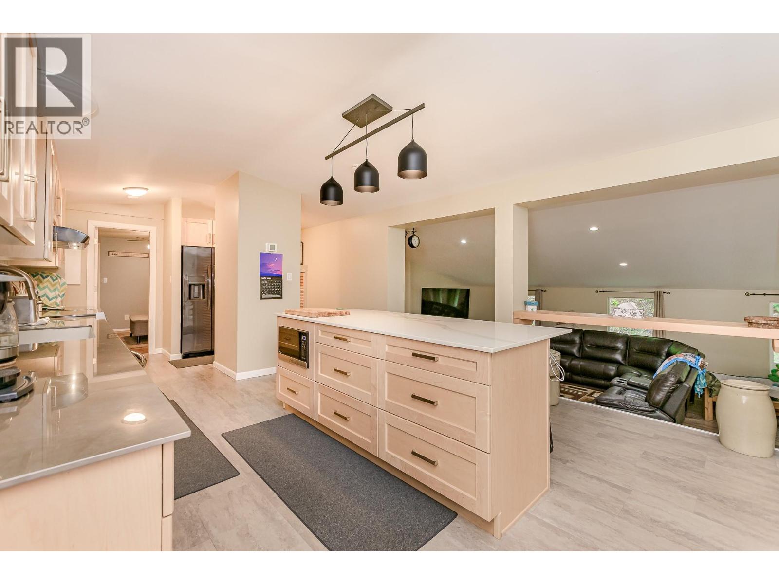 645 Capri Road, Enderby, British Columbia  V0E 1V3 - Photo 21 - 10375576