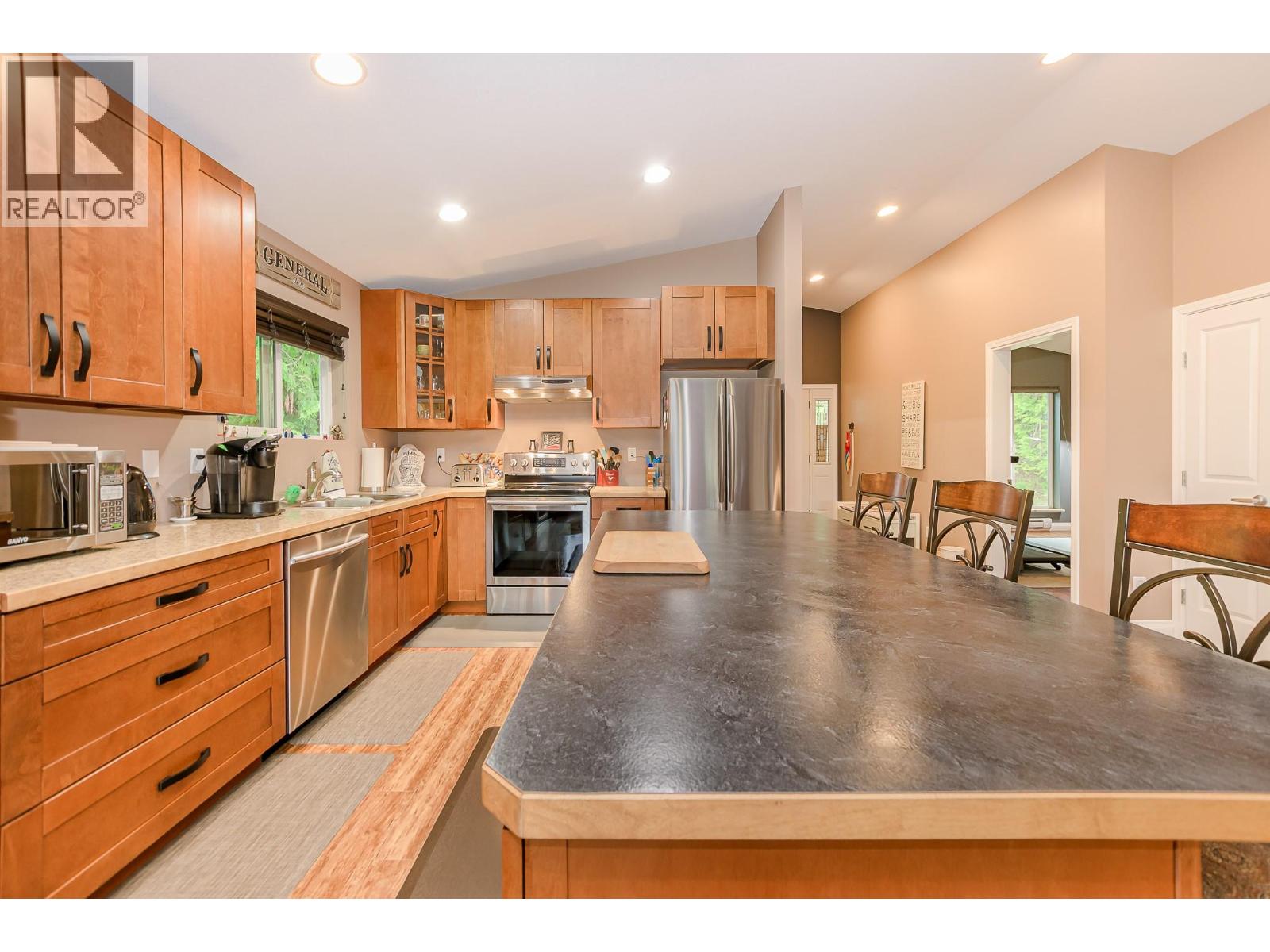 645 Capri Road, Enderby, British Columbia  V0E 1V3 - Photo 53 - 10375576