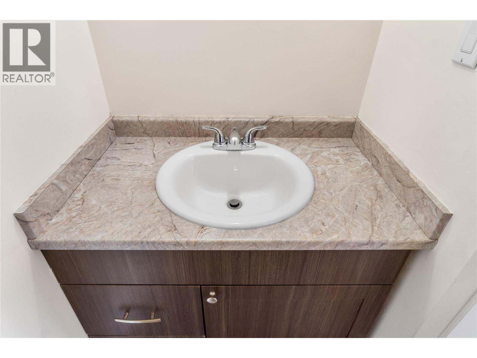 602 Windsor Avenue, Kamloops, British Columbia  V2B 2B3 - Photo 16 - 10375484