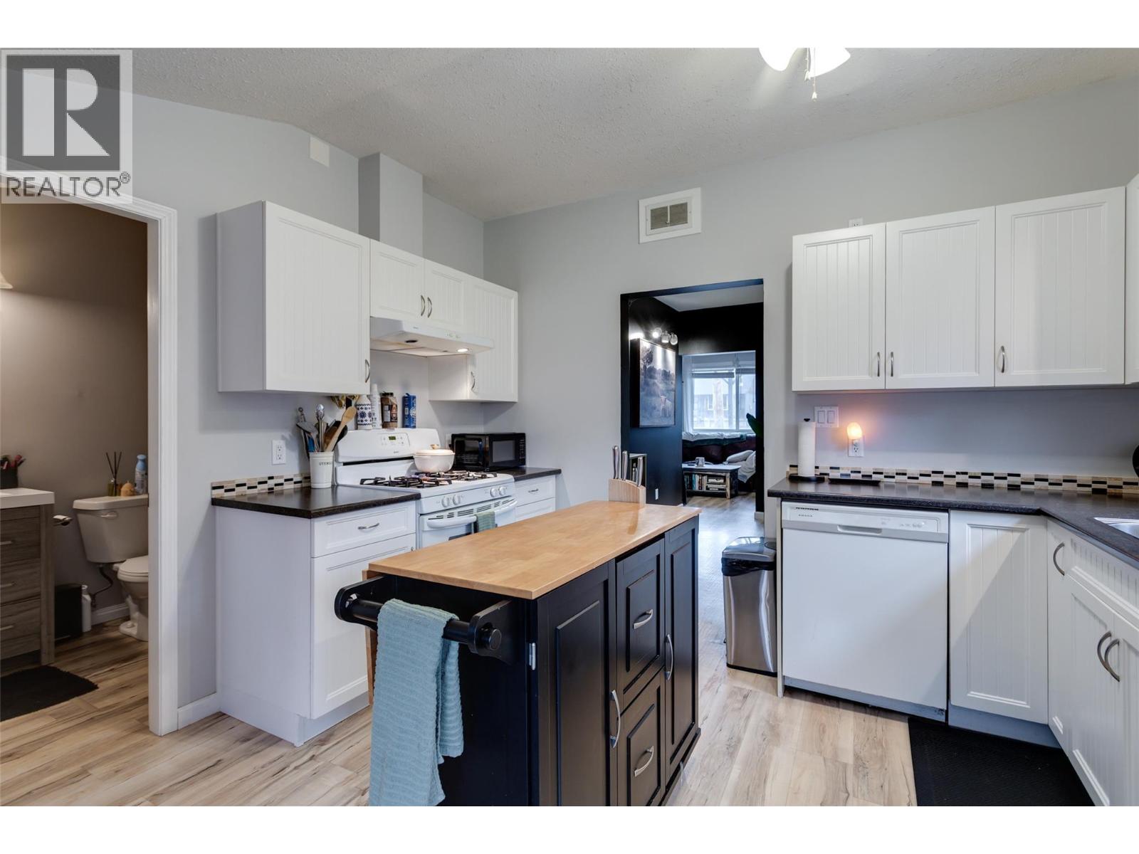 409 Baird Avenue, Enderby, British Columbia  V4Y 4A2 - Photo 11 - 10375423