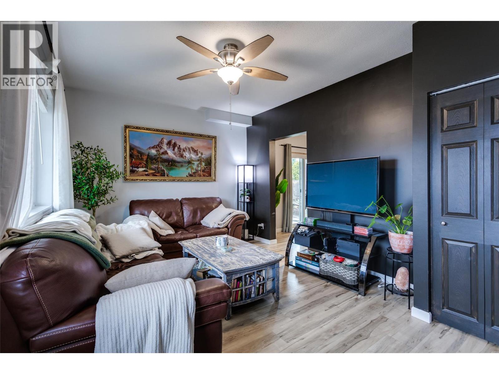 409 Baird Avenue, Enderby, British Columbia  V4Y 4A2 - Photo 3 - 10375423