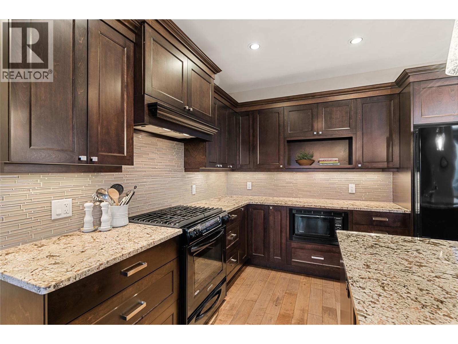 5484 Mountainside Lane, Kelowna, British Columbia  V1W 5H1 - Photo 14 - 10374676