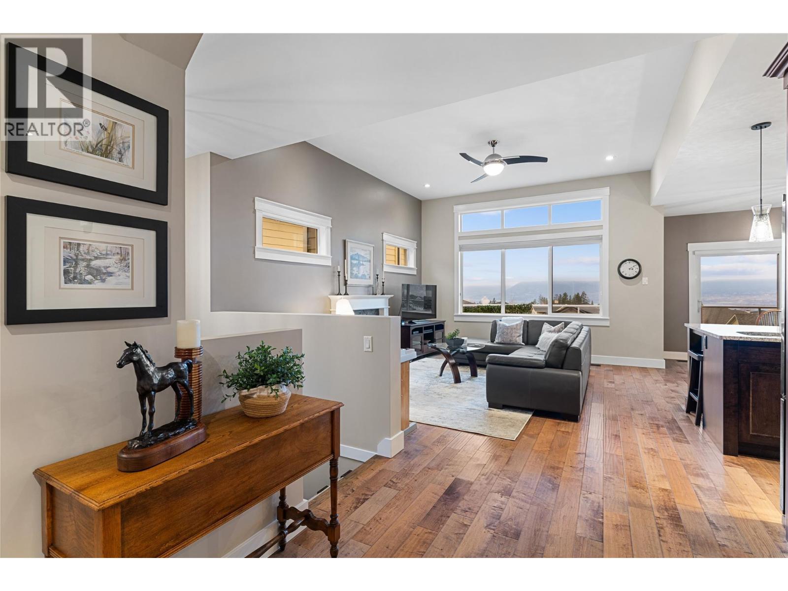 5484 Mountainside Lane, Kelowna, British Columbia  V1W 5H1 - Photo 5 - 10374676