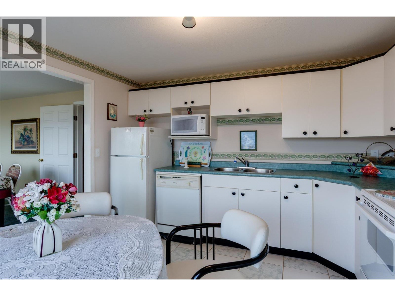 2170 Sunview Drive, West Kelowna, British Columbia  V1Z 3R2 - Photo 41 - 10375654