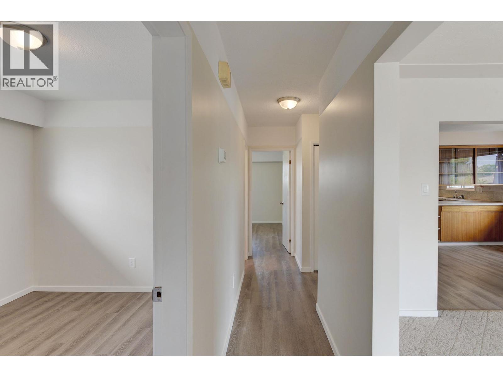 354 Willow Street, Kamloops, British Columbia  V2B 4C9 - Photo 15 - 10374390