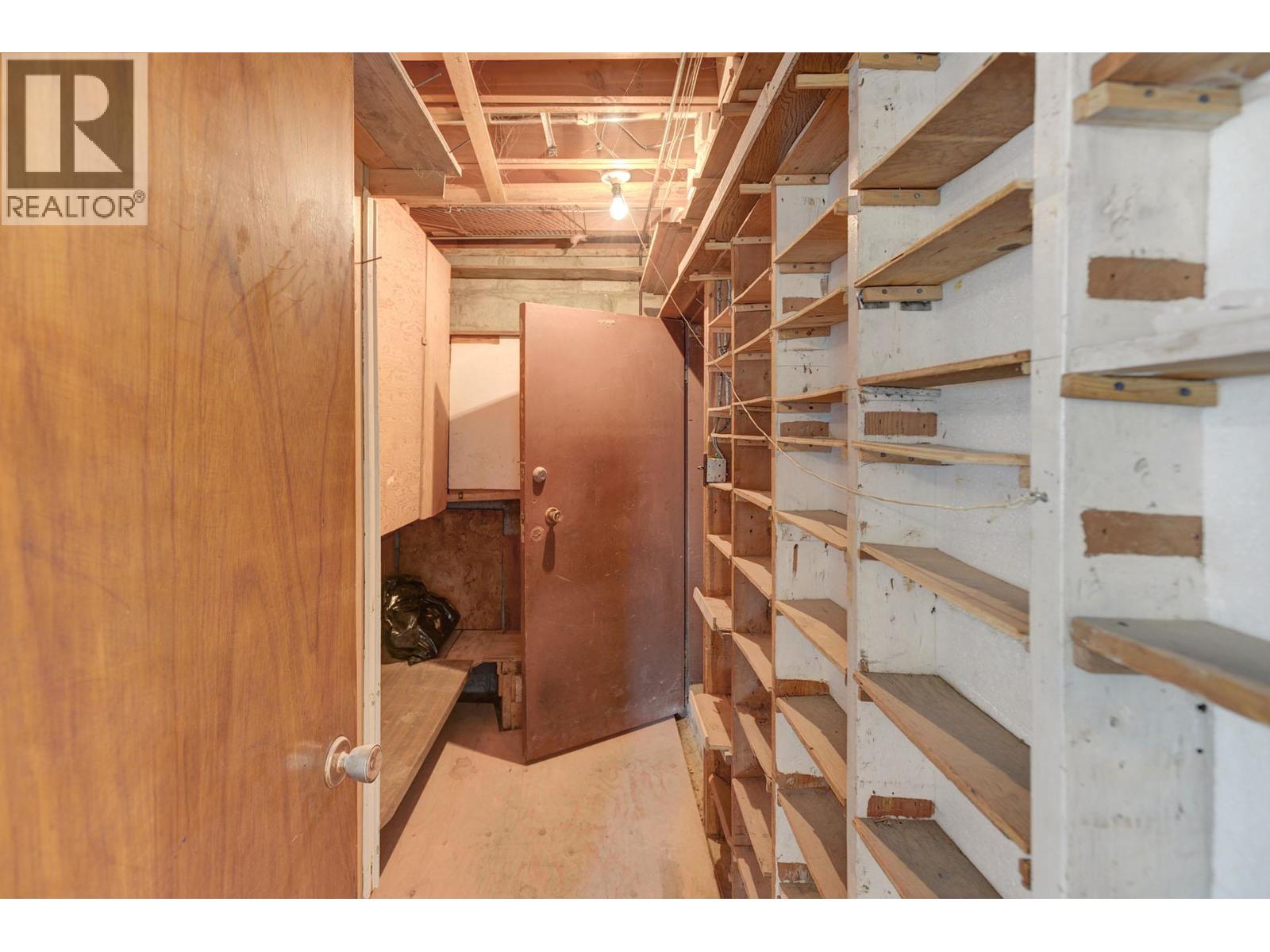 354 Willow Street, Kamloops, British Columbia  V2B 4C9 - Photo 37 - 10374390