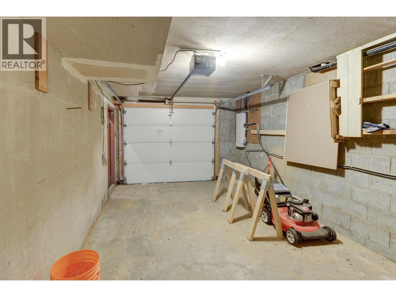 354 Willow Street, Kamloops, British Columbia  V2B 4C9 - Photo 38 - 10374390