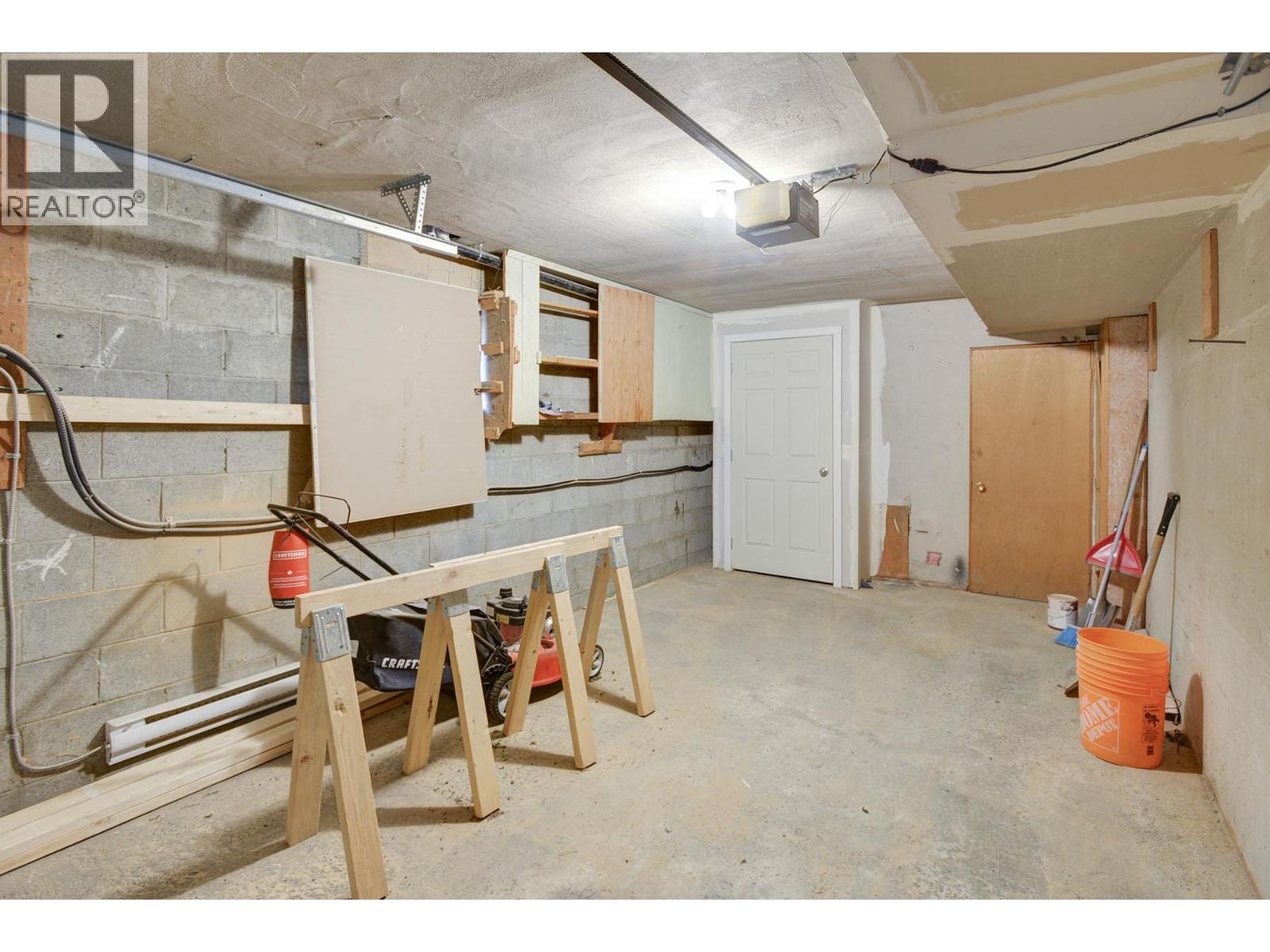 354 Willow Street, Kamloops, British Columbia  V2B 4C9 - Photo 39 - 10374390