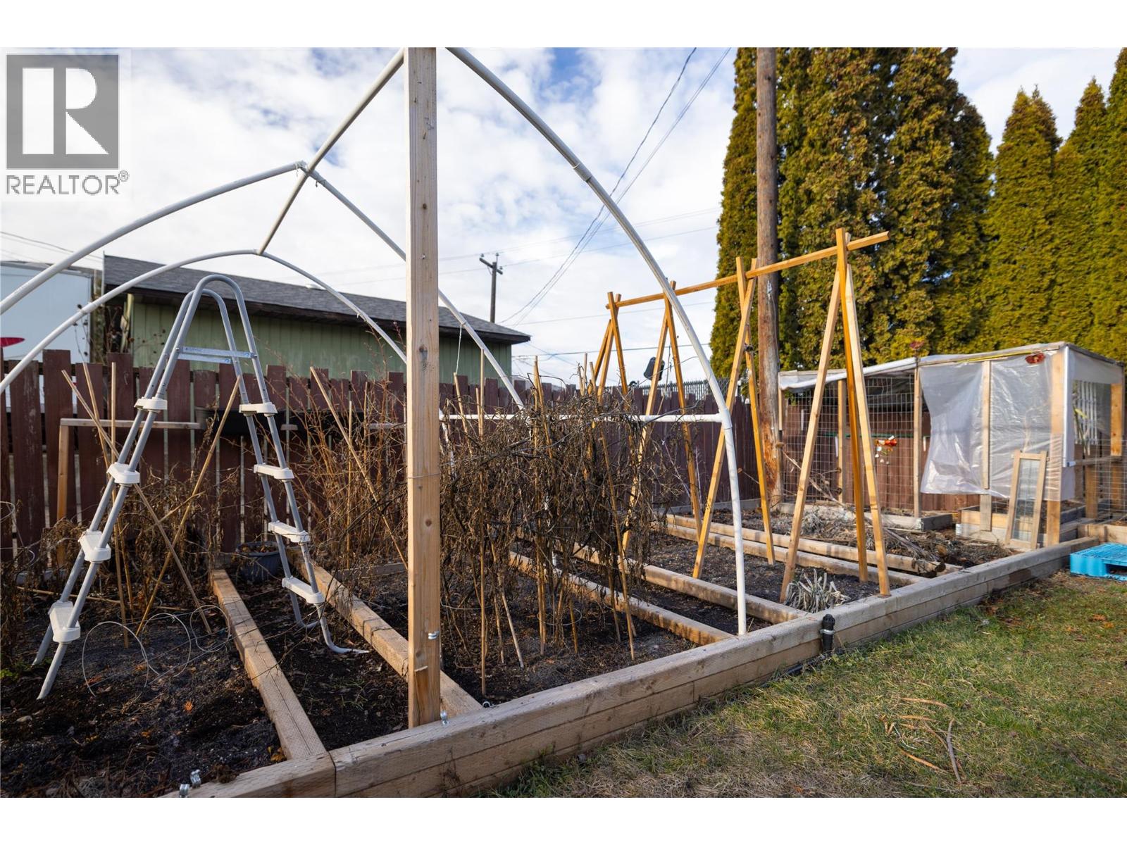 3409 39 Avenue, Vernon, British Columbia  V1T 3E3 - Photo 12 - 10374159