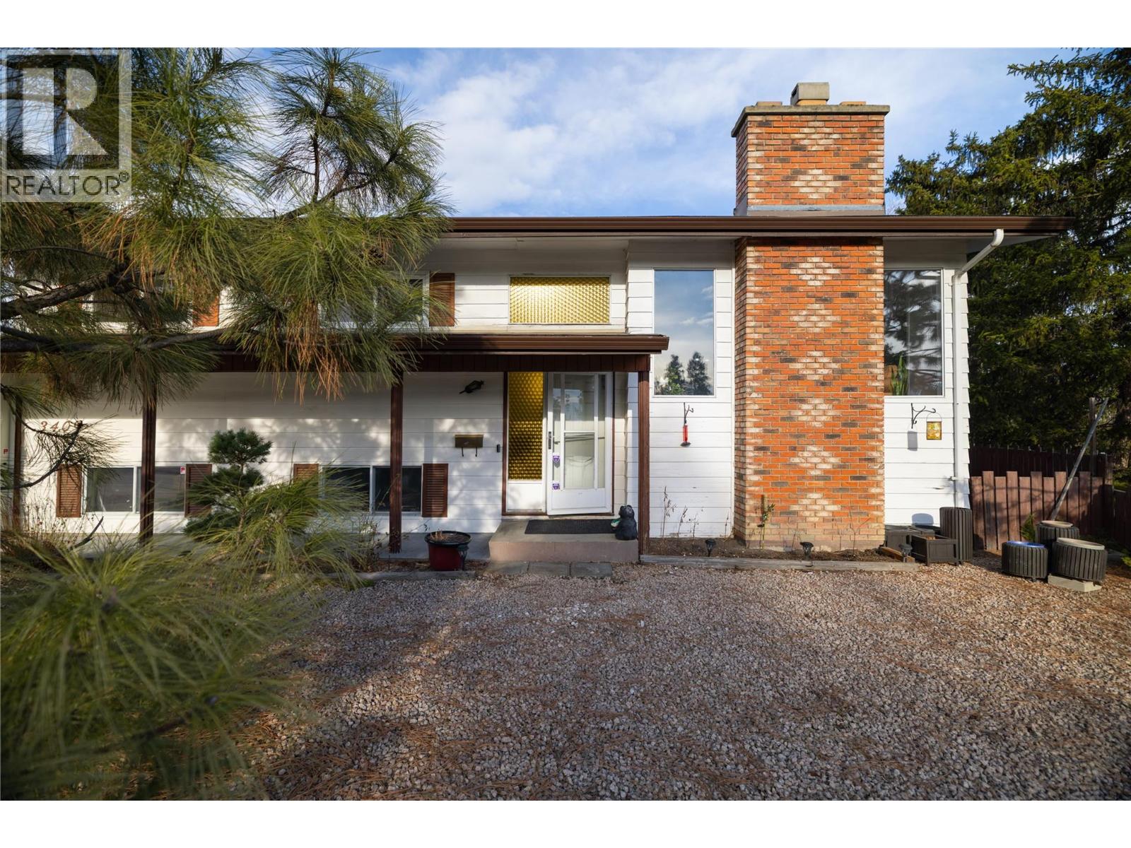 3409 39 Avenue, Vernon, British Columbia  V1T 3E3 - Photo 2 - 10374159