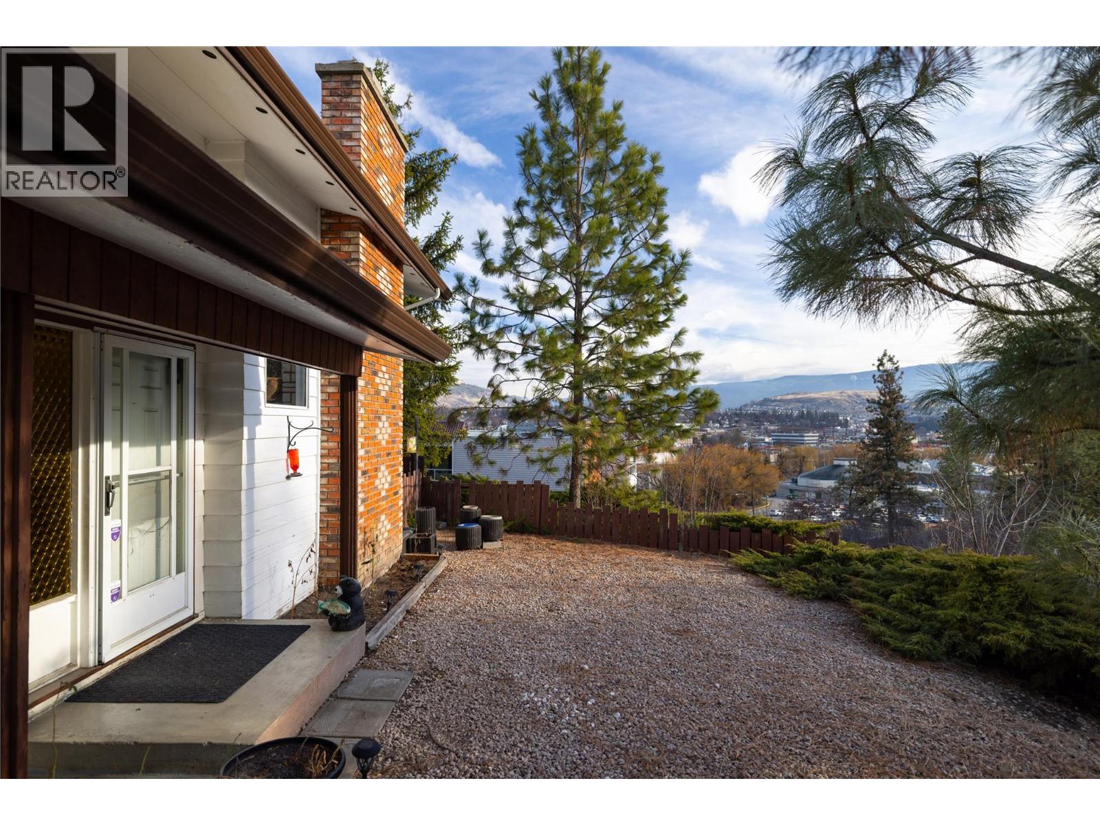 3409 39 Avenue, Vernon, British Columbia  V1T 3E3 - Photo 5 - 10374159