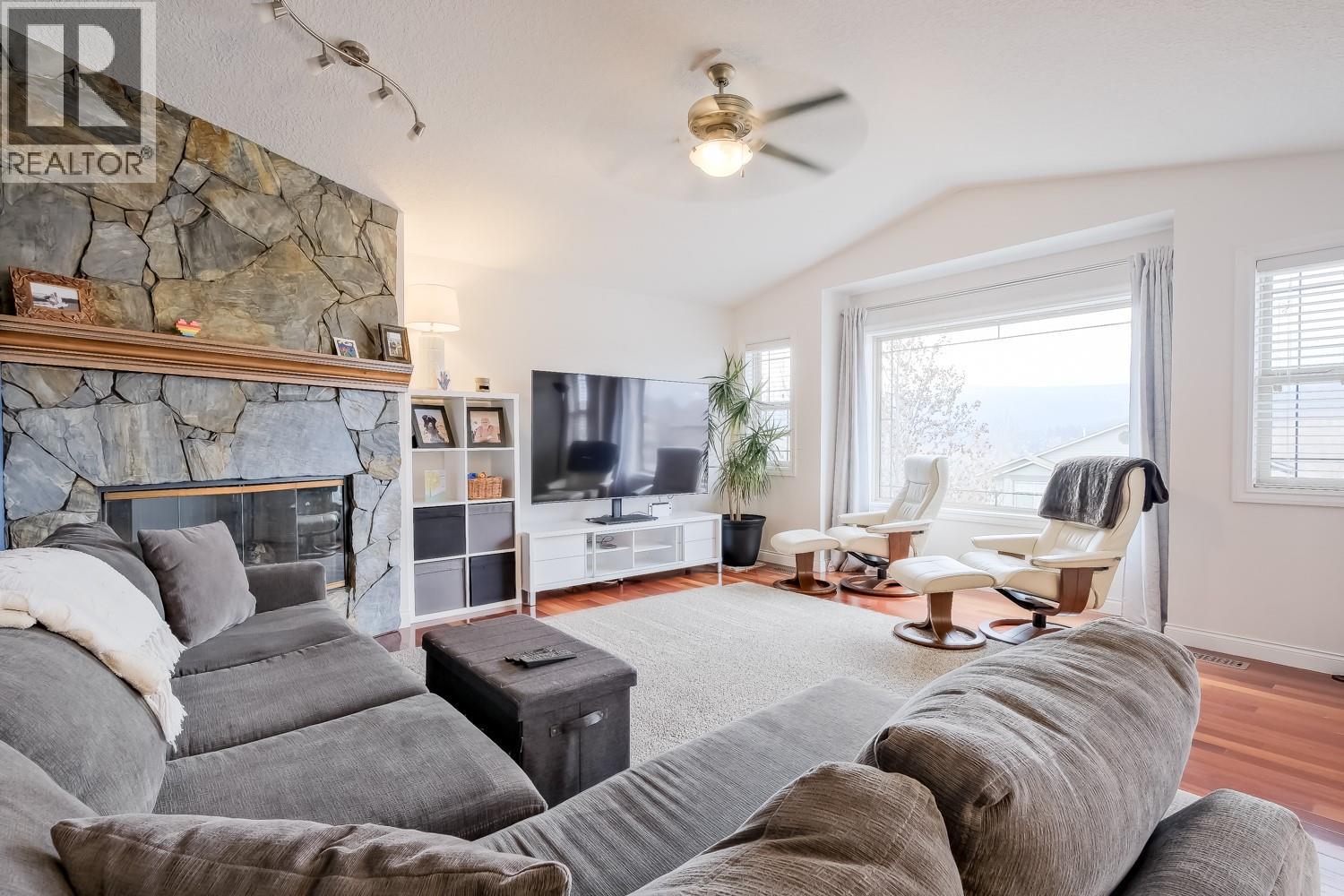 1410 Kendra Court, Kelowna, British Columbia  V1P 1P1 - Photo 3 - 10374088