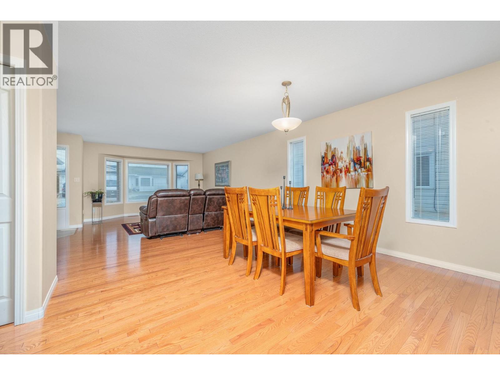 414 4 Street, Vernon, British Columbia  V1H 1Z1 - Photo 4 - 10375488