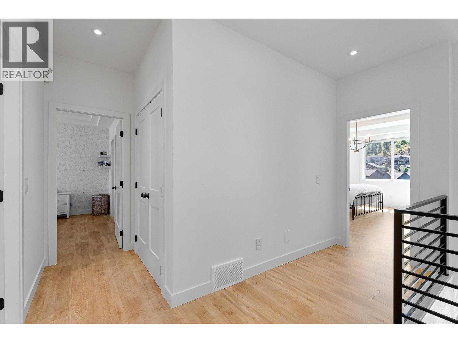 1345 Myra Place, Kamloops, British Columbia  V2E 0C3 - Photo 58 - 10375387